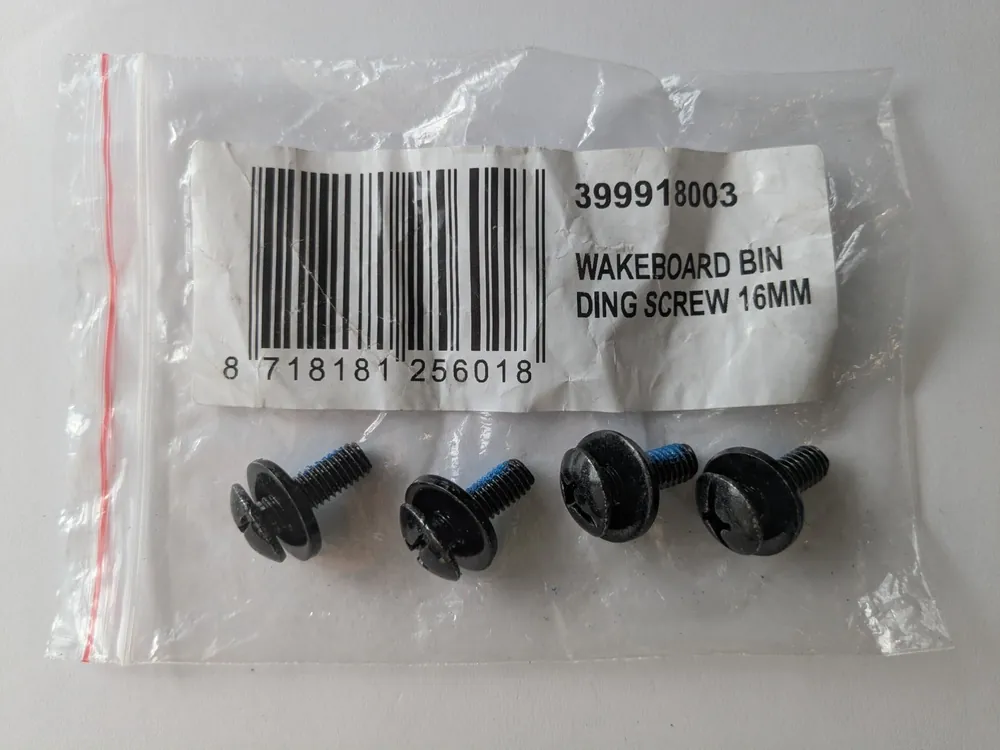 Acheter Direct Set de 4 vis pour chausse wakeboard MAZE 16 mm pour M6 JOBE