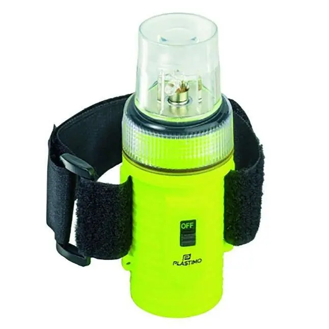 Acheter En Ligne Lampe flash 4 LEDS étanche pour sports nautiques et aquatiques – PLASTIMO