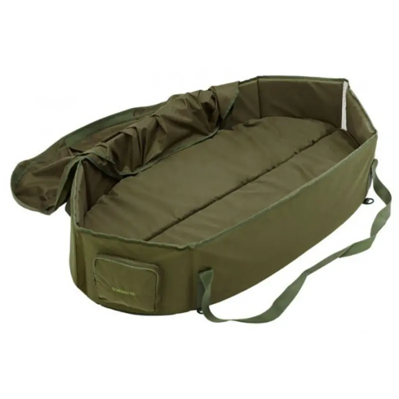 Nouvelle Collection Trakker Sanctuary Oval Crib